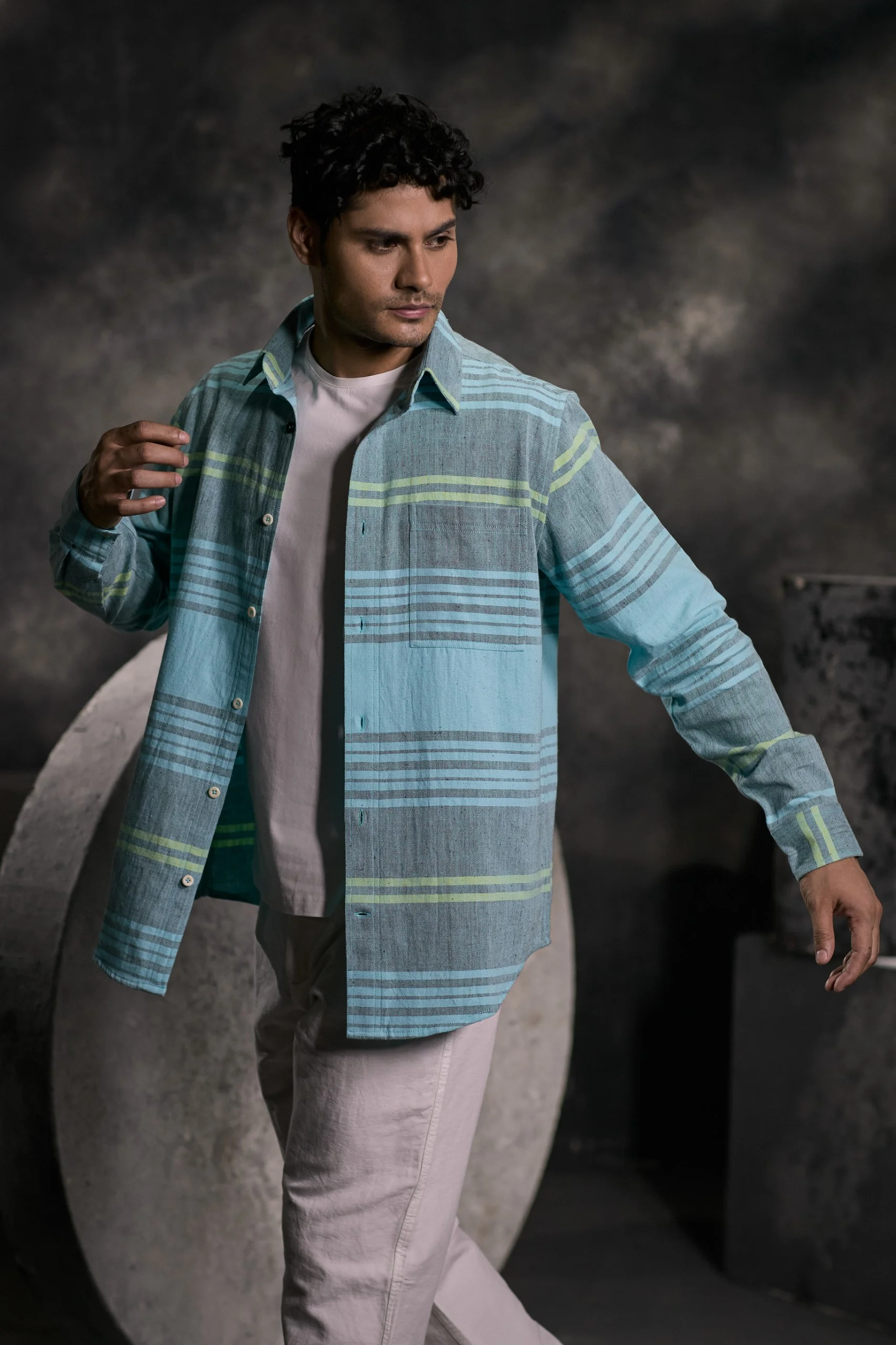 HANDWOVEN ORGANIC KALA COTTON OVERSHIRT - Image 4